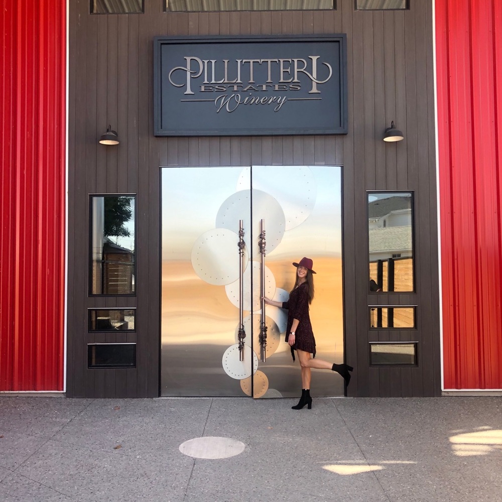 Meet your Posher, Jade